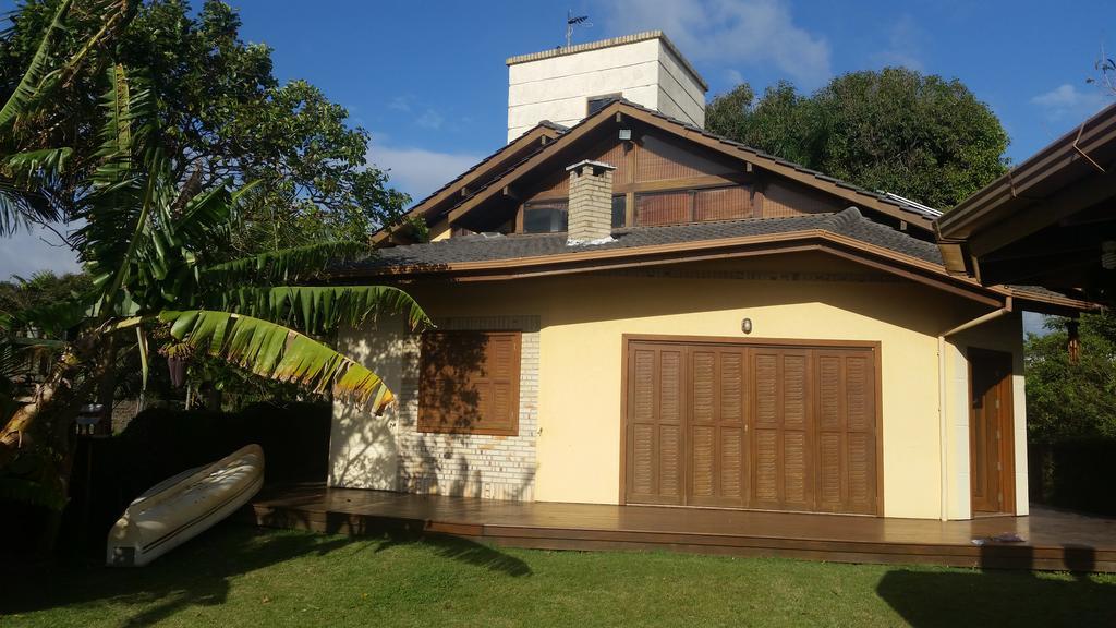 Villa Casa da Márcia - Guarda do Embaú Esterno foto