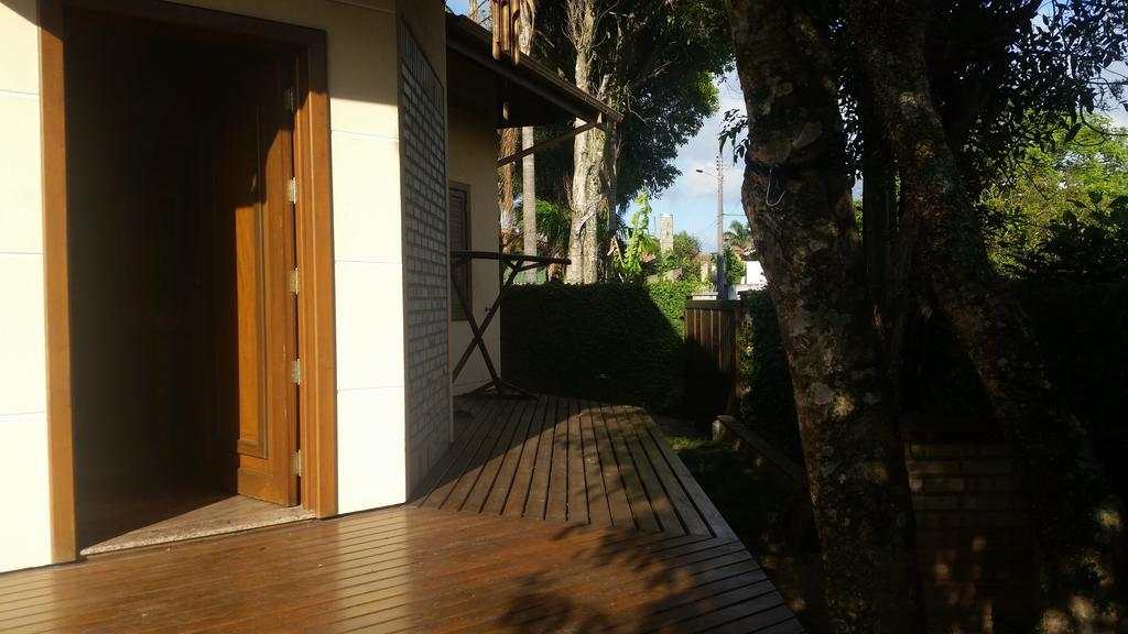 Villa Casa da Márcia - Guarda do Embaú Esterno foto